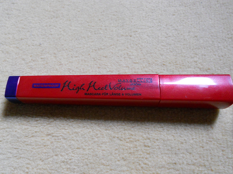 Me, myself and I: Meine Dezemberfavoriten 2011 Maybelline Jade: High Heel Volume Mascara